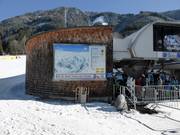 Panneau d'information à la station de la vallée