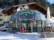 Bar Schirmstüberl à la station inférieure à Kleinarl