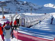 Barbouilles - Tapis roulant/Moving Carpet recouvert d’une galerie