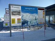 Panneau d'information à la station supérieure