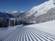 Très bonne préparation des pistes au passage vers le téléski Bärenbadlift