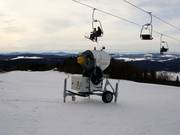 Un des nombreux canons à neige