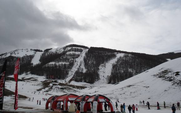 Skier près de Rocca di Cambio