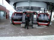 Le personnel veille toujours à la propreté dans les cabines.