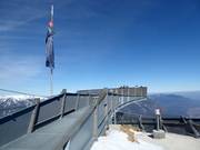 La plateforme AlpspiX à l’Osterfelderkopf surplombe la vallée de Höllental.