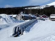 Tapis roulant couvert au centre touristique