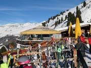 Le bar à parasol de la Nederhütte