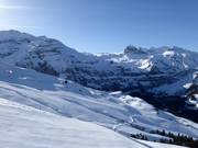 Vue depuis le Metschstand sur les pistes du Guetlfläck à Lenk