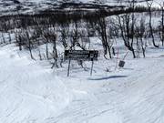 Signalisation des pistes dans le domaine skiable Björkliden