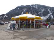 Bar Schickeria à la station inférieure du Zamangbahn