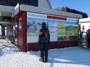 Panneau d'information à la station de la vallée