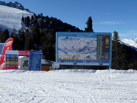 Col de Resia (Reschenpass): indications de directions sur les domaines skiables – Indications de directions Nauders am Reschenpass – Bergkastel