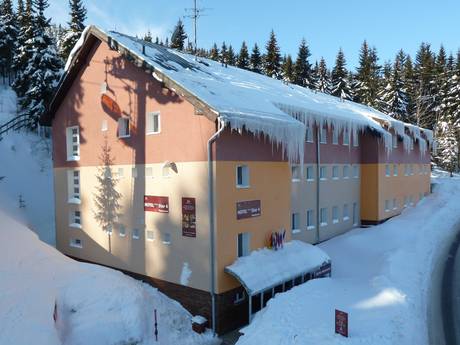 Monts Métallifères tchèques: offres d'hébergement sur les domaines skiables – Offre d’hébergement Keilberg (Klínovec)