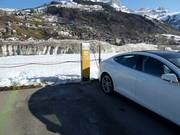 Stations de recharge pour voitures électriques à la station de vallée