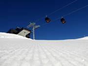 Piste fraîchement préparée dans le Hochzillertal