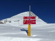 Signalisation dans le domaine skiable Andermatt/Sedrun