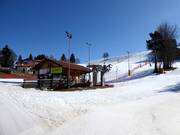 Vue sur le petit domaine skiable Petersberg