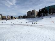 Autour de la station de vallée, les familles se sentent bien.