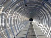 Fjellnest 2 - Tapis roulant/Moving Carpet recouvert d’une galerie