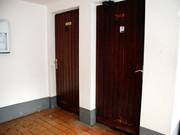 Toilettes à la Hasenhütte – il faut faire le tour de la maison