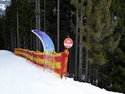 Panneau d’orientation à partir de la descente Märchenabfahrt vers la descente Sud