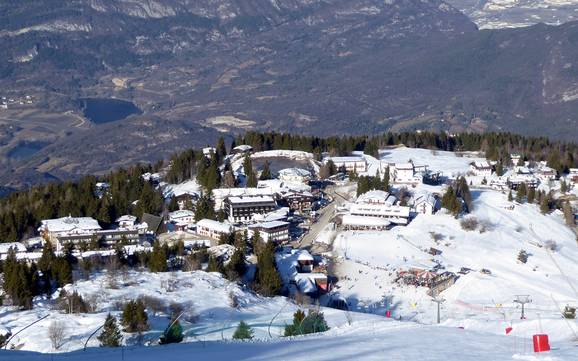 Montagnes du lac de Garde: offres d'hébergement sur les domaines skiables – Offre d’hébergement Monte Bondone