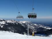 Krčmar - 6 places | Télésiège rapide (débrayable) avec capots de protection et sièges chauffants