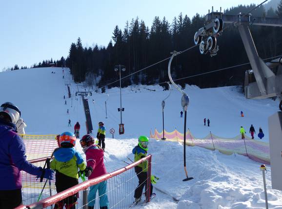 Übungslift Seewiesen Kirchberg (Schatzerlift) - Téléski Übungslift Seewiesen Kirchberg (Schatzerlift) - Téléski
