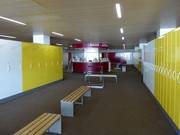 Dépôt à skis parfaitement entretenu