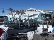 Terrasse ensoleillée au Cesa da Fuoch