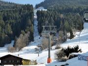 4er Sesselbahn Astberg - 4 places | Télésiège rapide (débrayable) avec capots de protection