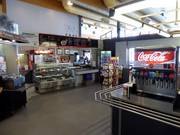 Restaurant self-service dans la Main Lodge