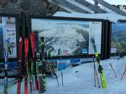 Panneau d'information à la station supérieure