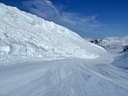 Il y a toujours beaucoup de neige dans la station de ski de Riksgränsen.