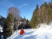 Enneigement par canons à neige dans le domaine skiable Loser