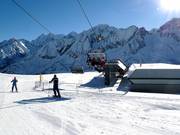 Bleis - 4 places | Télésiège rapide (débrayable) avec capots de protection