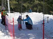 Les enfants reçoivent volontiers de l’aide.