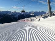 Excellente préparation des pistes dans le domaine skiable Schwemmalm