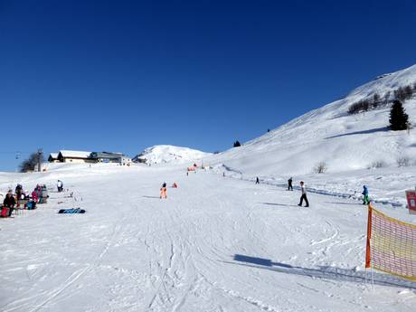 Domaines skiables pour les débutants dans les Alpes lépontines – Débutants Obersaxen/Mundaun/Val Lumnezia