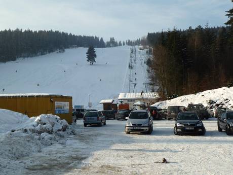 Monts Fichtel (Fichtelgebirge): Accès aux domaines skiables et parkings – Accès, parking Klausenlift – Mehlmeisel