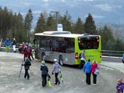 Bus de ski à la station de vallée à Siusi allo Sciliar
