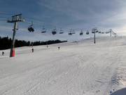 Pistes bien entretenues au-dessus de Les Gets