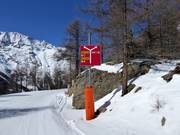 Panneaux sur les pistes du domaine skiable d'Hohsaas