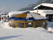 Bar à parasols à la station de vallée St. Jakob