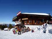 Pause gourmande avant la descente vers la vallée au Zirmstadl