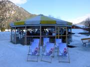 Bar à parasol à la station de vallée