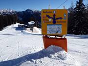 Panneau d’orientation sur la piste Roßkopfabfahrt