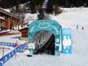 Les Loupiots - Tapis roulant/Moving Carpet recouvert d’une galerie