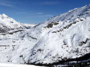 Vue sur la piste à bosses du Blauherd vers Eja