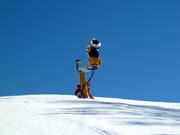 Un des nombreux canons à neige